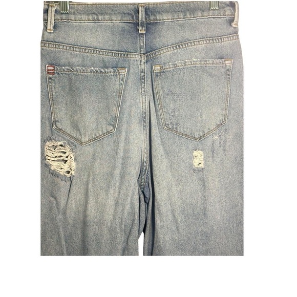 BDG Urban Outfitters Mom Hi-Rise Destroyed Jeans - Picture 6 of 8